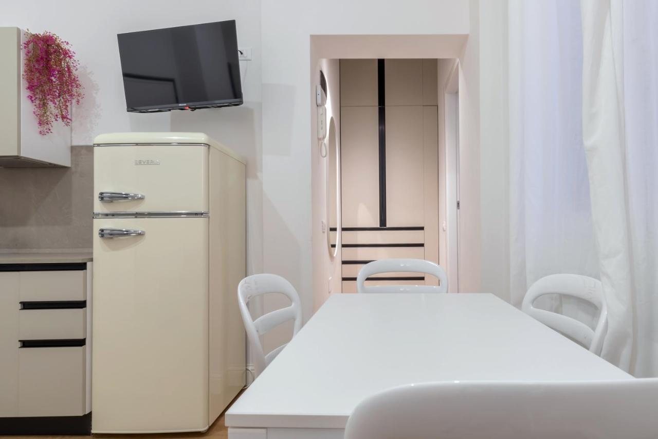 Nuovo Intimo Apt A 10Min Dal Duomo - Homeunity Milan Luaran gambar