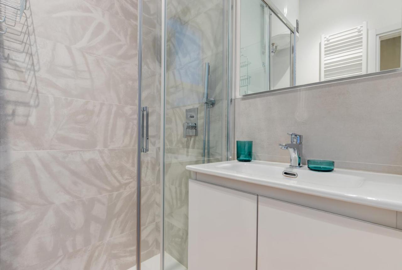 Nuovo Intimo Apt A 10Min Dal Duomo - Homeunity Milan Luaran gambar