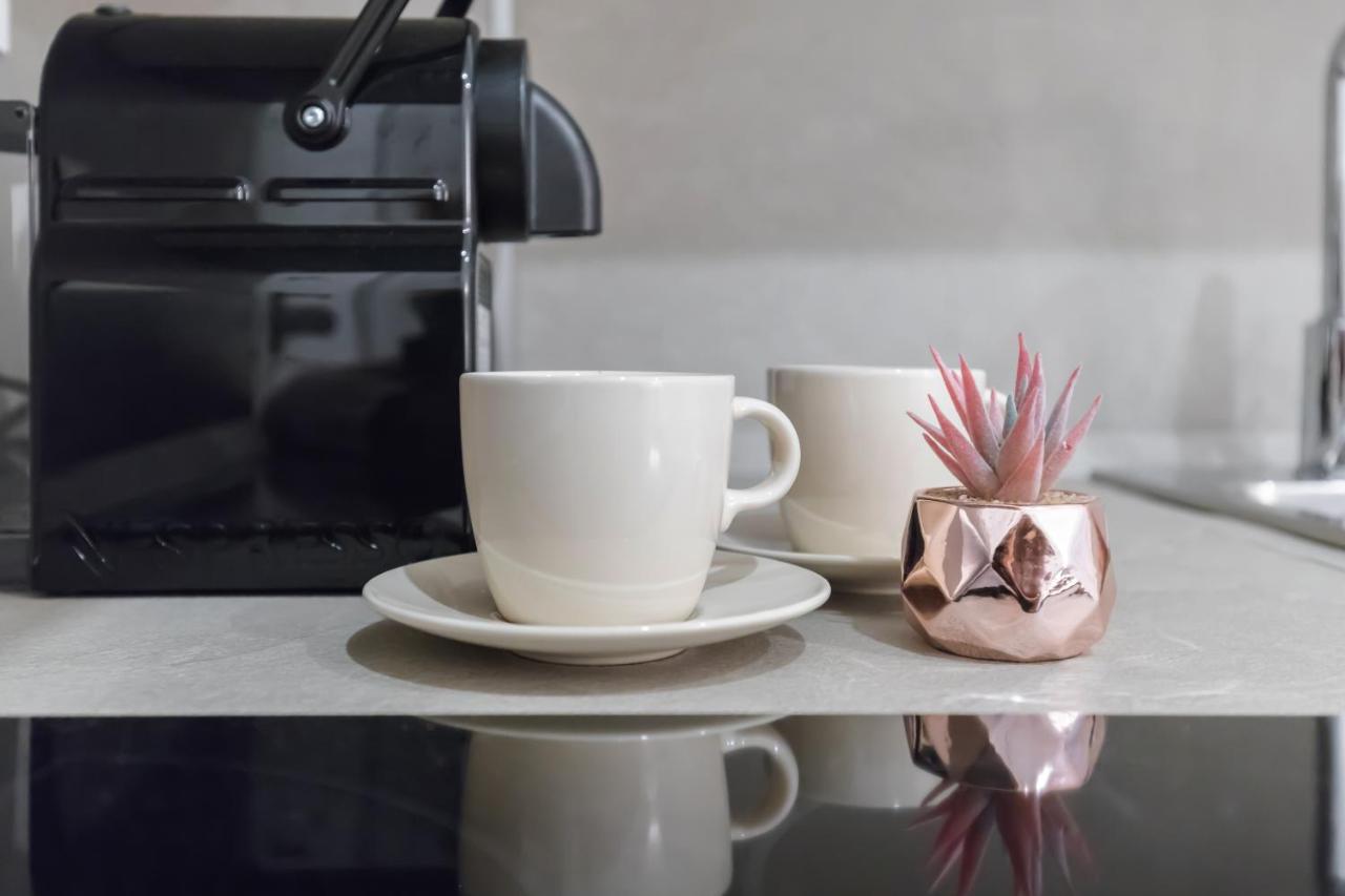 Nuovo Intimo Apt A 10Min Dal Duomo - Homeunity Milan Luaran gambar